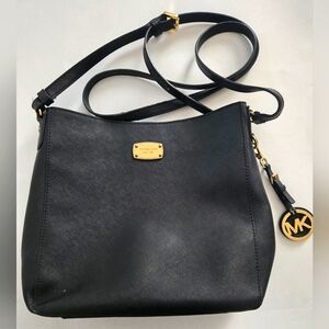 Michael Kors "Saffiano Snap Med"